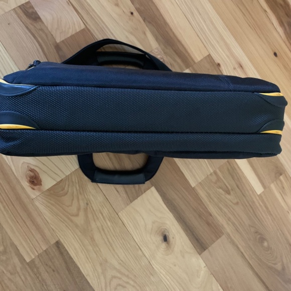 Targus Soft Port Meridian II Laptop Case NWOT - Picture 9 of 9